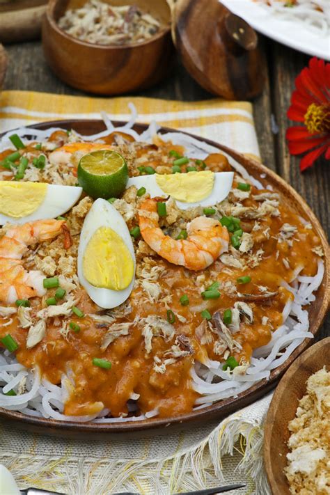 Easy Pancit Palabok (Luglug, Malabon) Recipe .